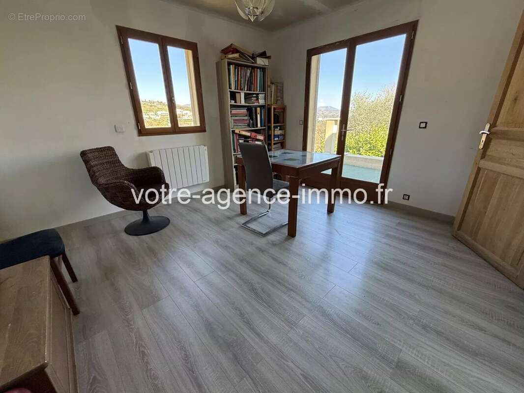 Maison à SAINT-JEANNET