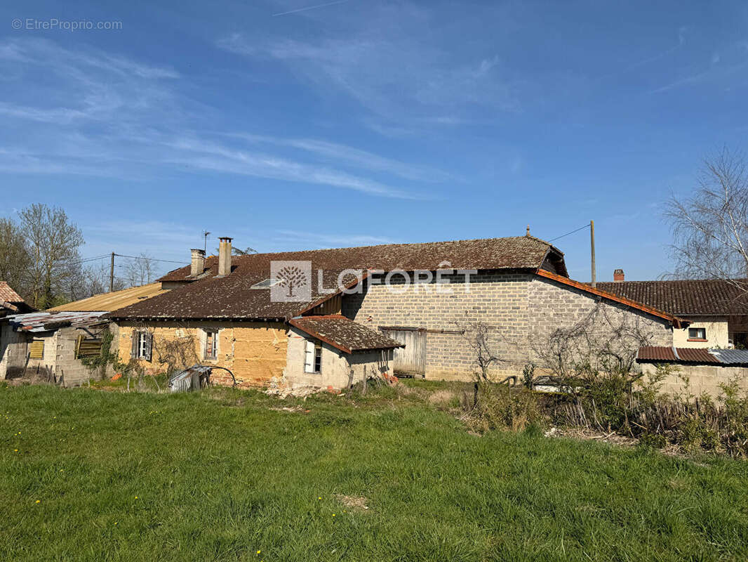 Maison à SAINT-JEAN-SUR-VEYLE