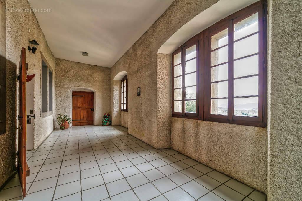 Appartement à PRINGY