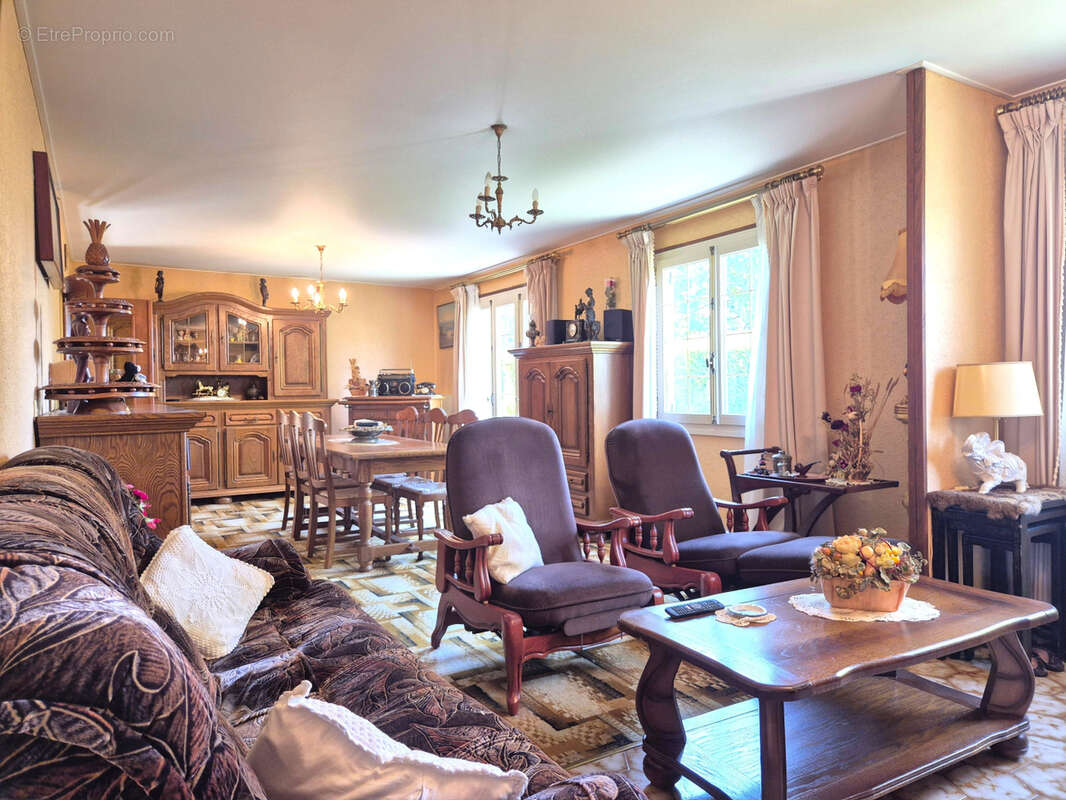 Maison 125 m² à Le Chatelet-En-Brie  - photo 6