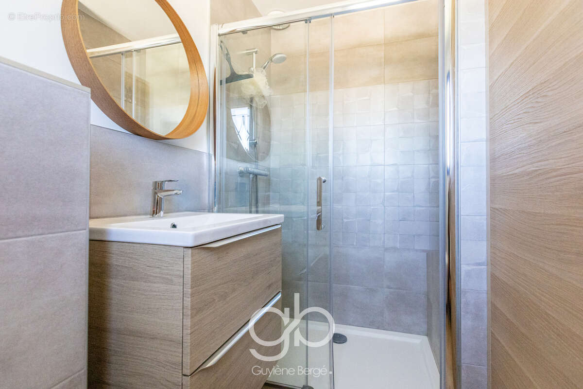 Maison t5 contemporaine 218m2 dpe a  saint-aunès (34130)  proche montpellier  piscine 900m2 - photo 8