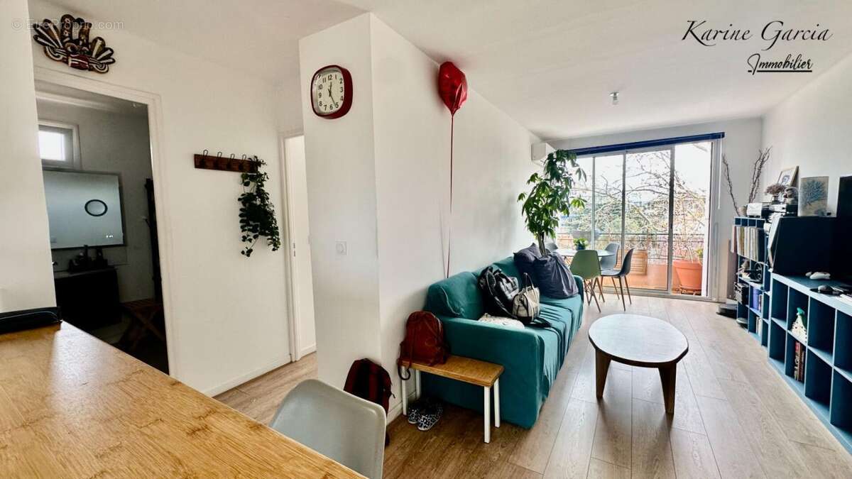 Appartement à SIX-FOURS-LES-PLAGES