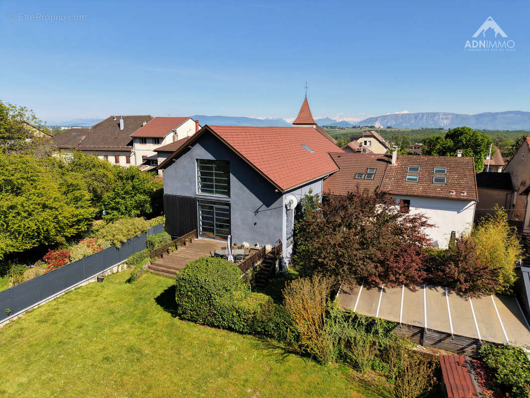 Maison à THOIRY