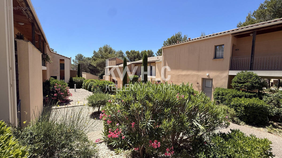 Appartement à SAUMANE-DE-VAUCLUSE