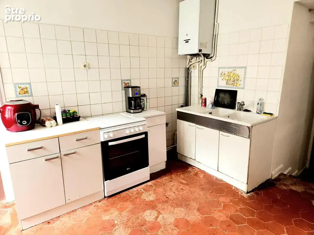 Baisse de prix : Les Andelys - Immeuble de rapport de 3 logements  dont 2 loués pour une rentabilité de 18.240 par an.- Prix 185 - photo 5