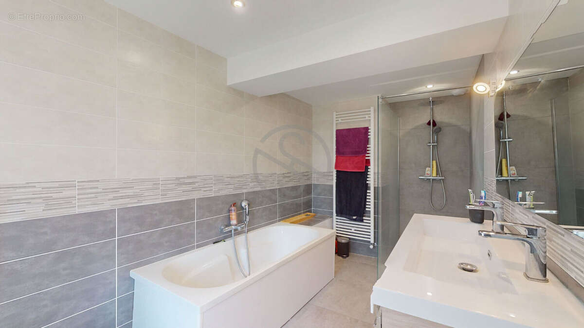 Maison à MARCILLOLES