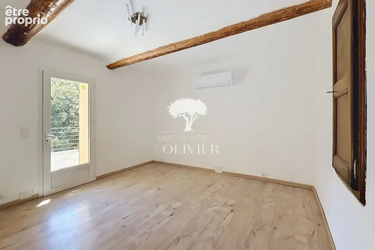 Maison 6 pièces 130 m² à vendre à Saint-Saturnin-Les-Apt (84490) - photo 8