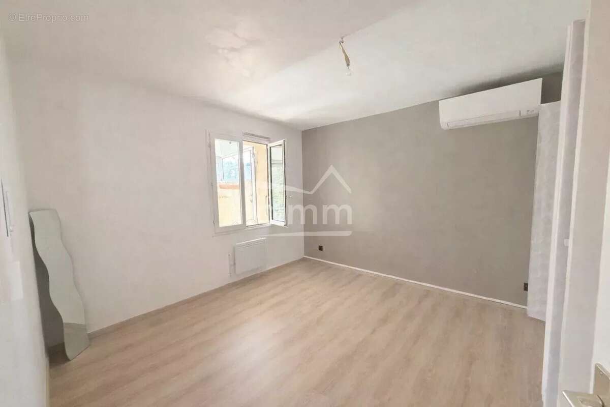 Maison à CHATEAU-ARNOUX-SAINT-AUBAN