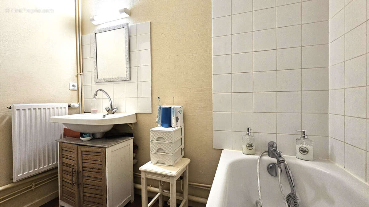 Appartement à LA TOUR-DU-PIN