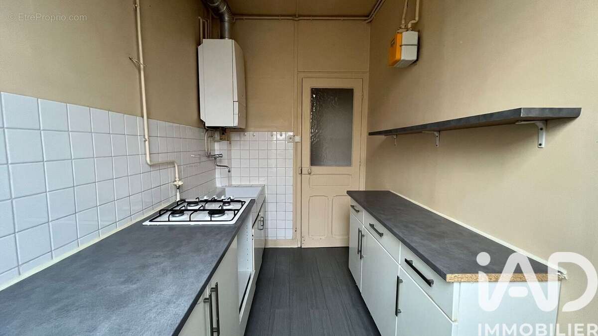 Photo 4 - Appartement à COURBEVOIE