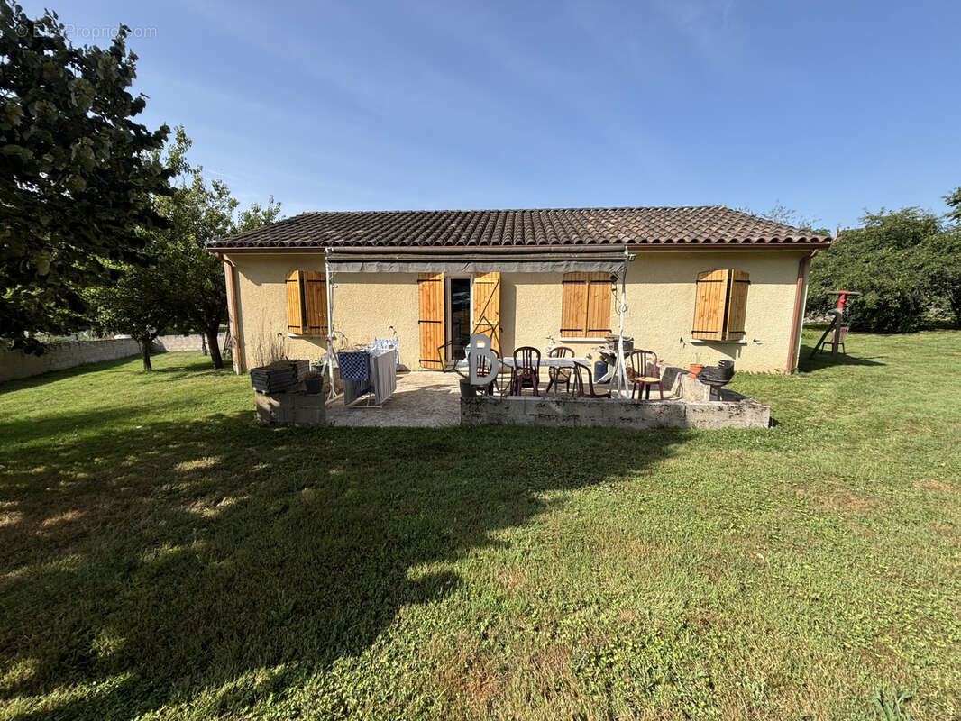 Maison à SAINT-BENOIT-DE-CARMAUX