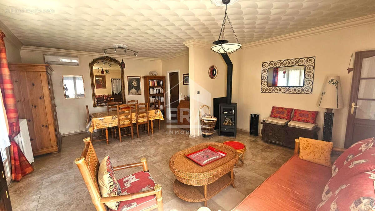 Maison à MONTAZELS
