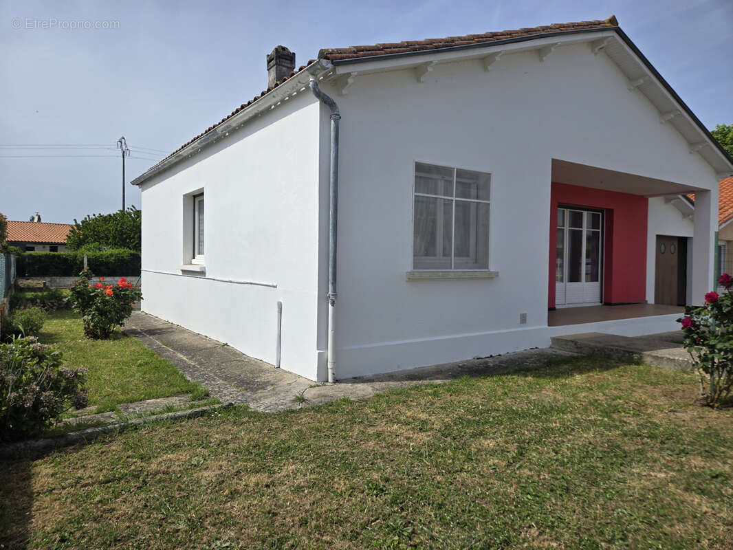 Maison à ECHILLAIS