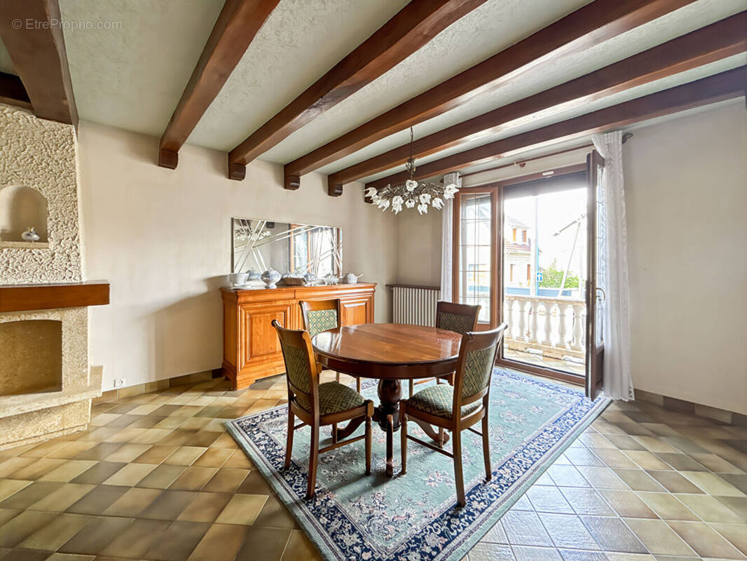 Maison à MANTES-LA-JOLIE