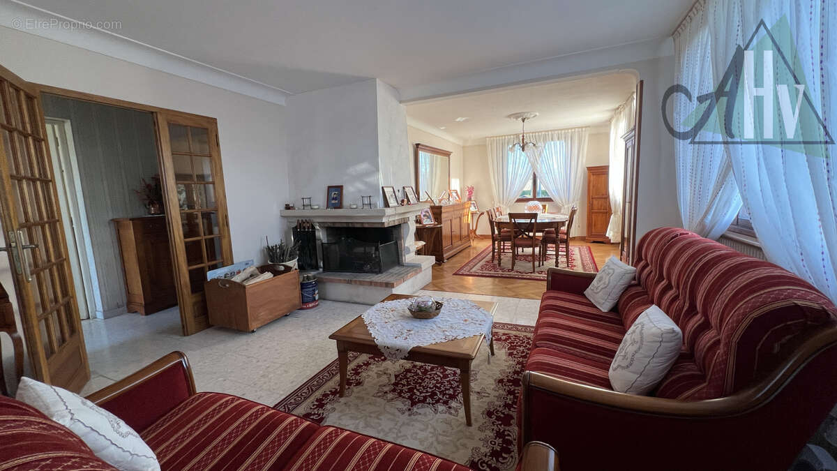 Maison à SOUPPES-SUR-LOING