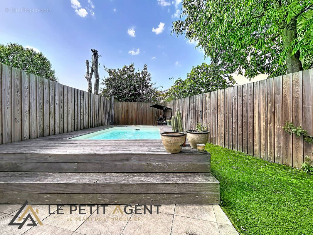 Maison à LE BOUSCAT