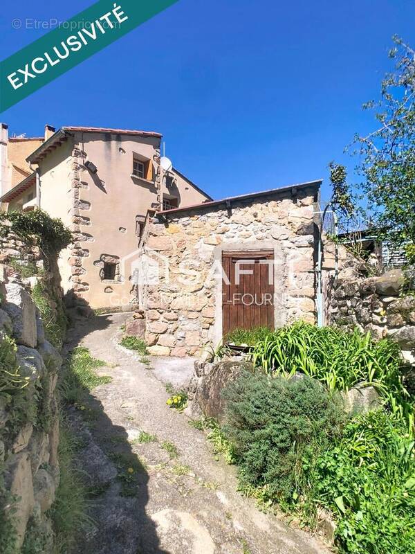 Photo 1 - Maison à SAINT-LAURENT-DE-CERDANS