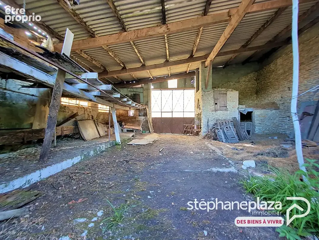 Grange Meillonnas 1 pièce(s) 220 m2 sur terrain constructible 335 m2 - photo 5