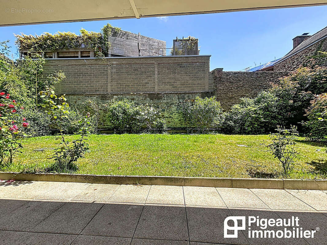 Appartement T3 rez de jardin sous compromis - Rennes - Arsenal Redon - Parking - photo 10