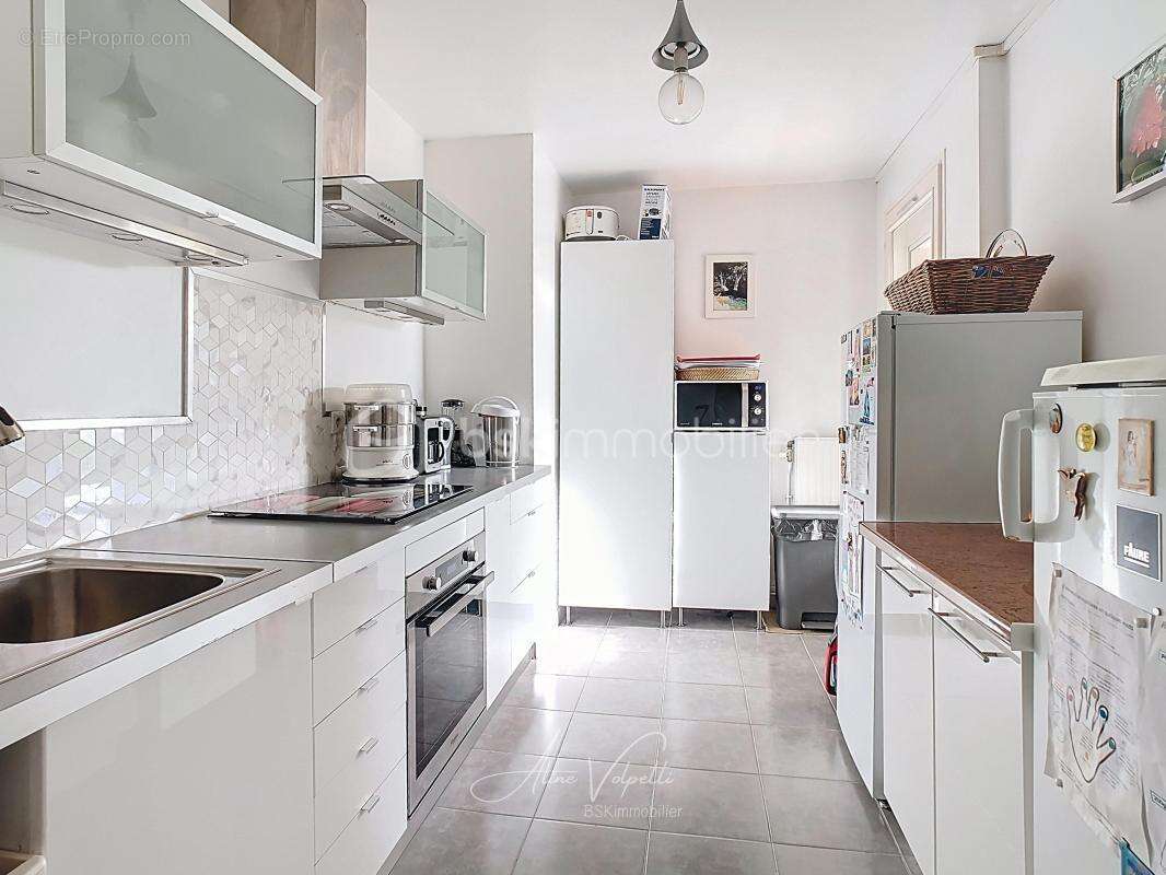 Appartement à LOGNES