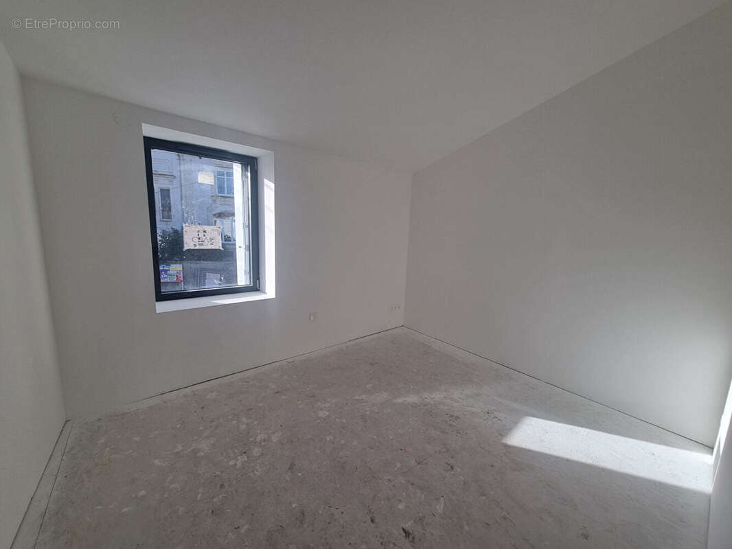 Maison à SAINT-SEBASTIEN-SUR-LOIRE