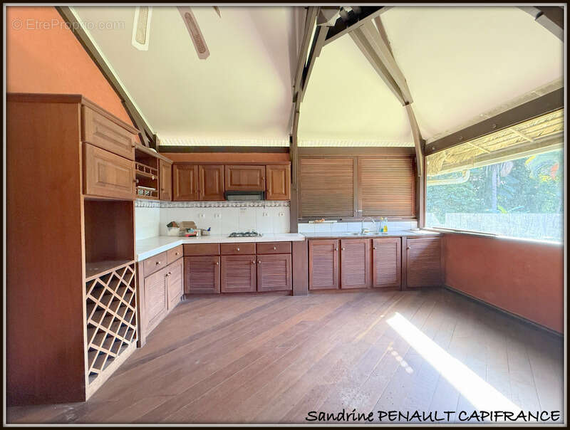 Maison à MONTSINERY-TONNEGRANDE