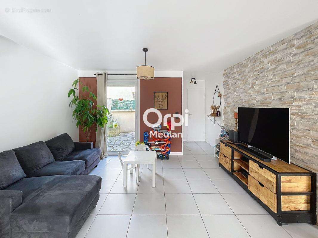 Maison à LES MUREAUX