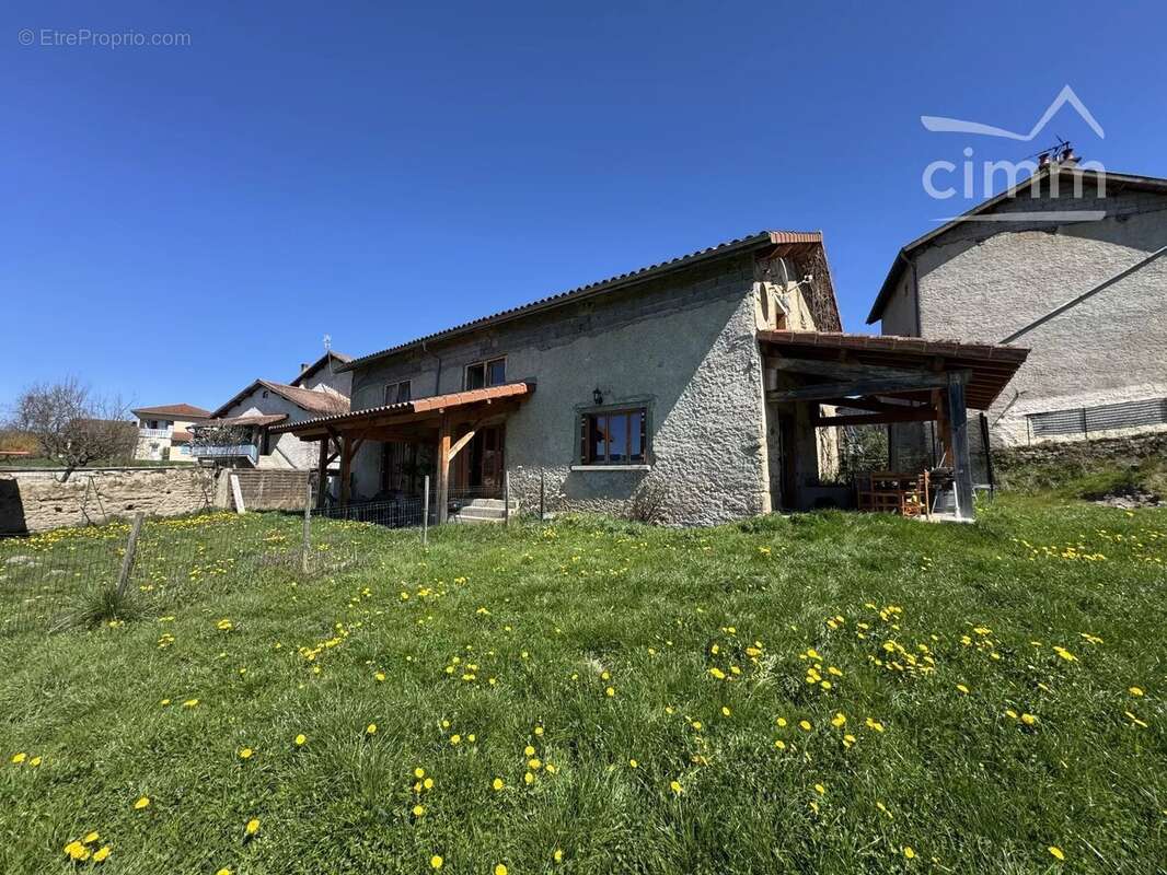 Appartement à MARSAC-EN-LIVRADOIS