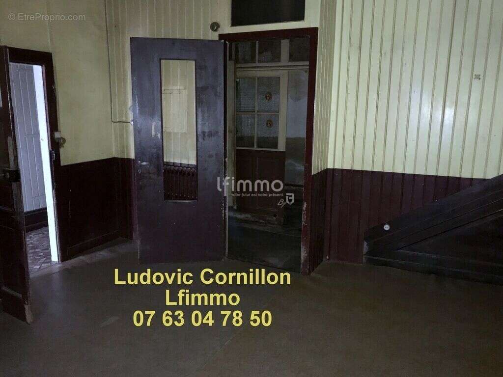 Maison à PIERRE-BUFFIERE