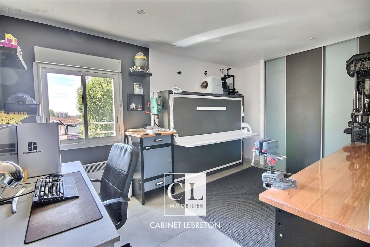 Appartement à MARSEILLE-11E