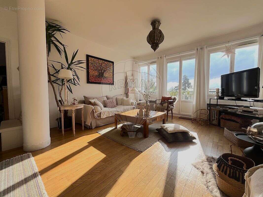 Appartement à VERNEUIL-EN-HALATTE