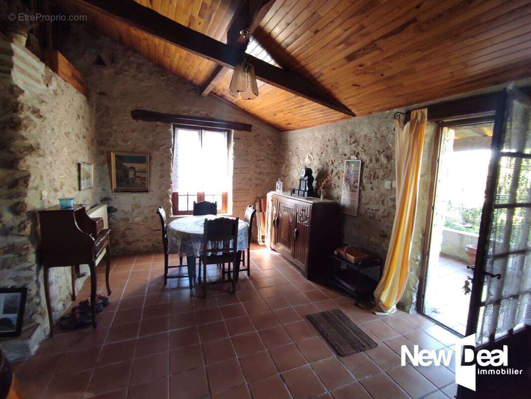 Maison à PINEL-HAUTERIVE