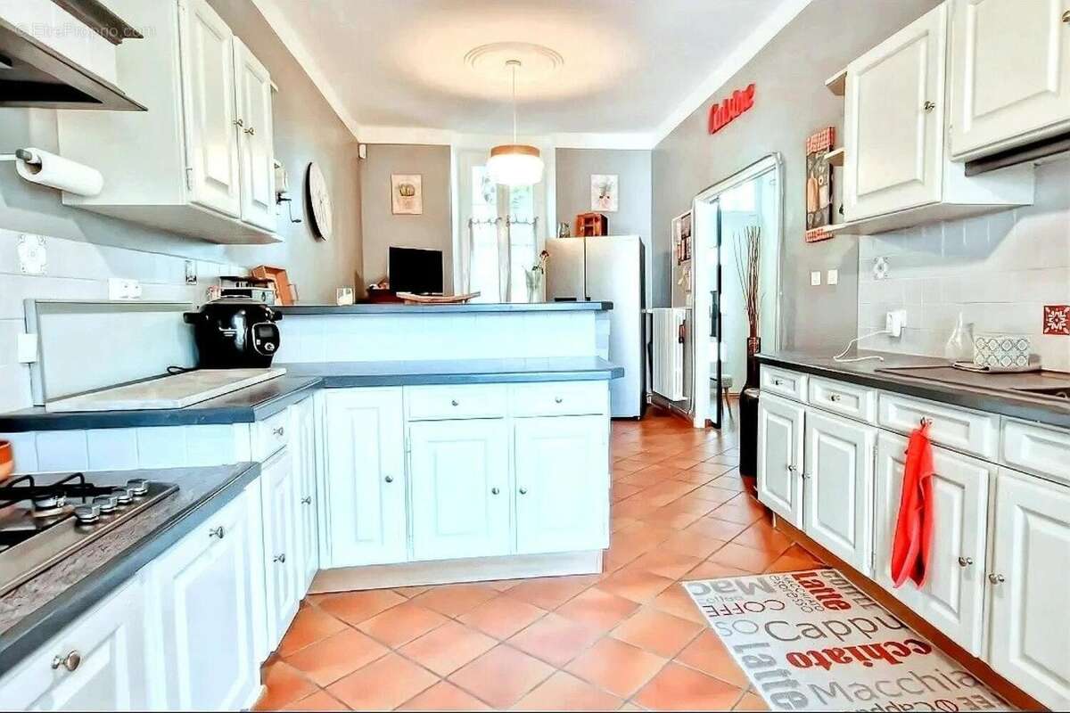 Maison 160 m² à Malemort-Du-Comtat  - photo 7