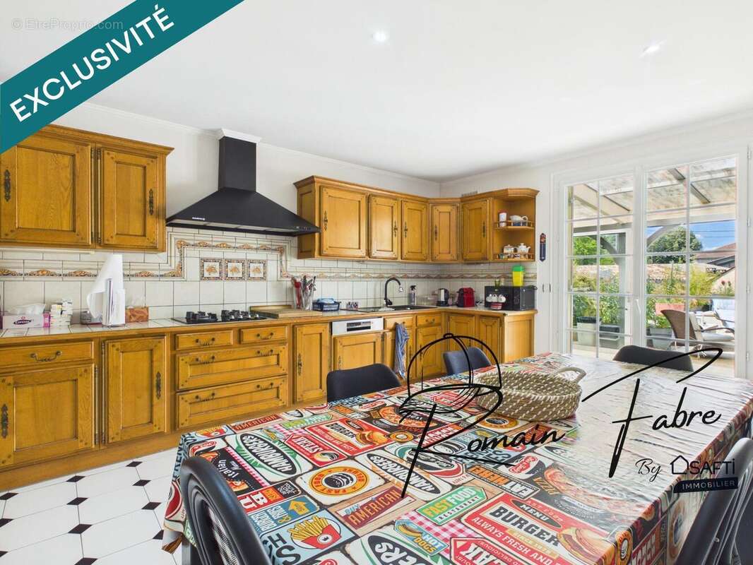 Appartement 630 m² à Guitres  - photo 5