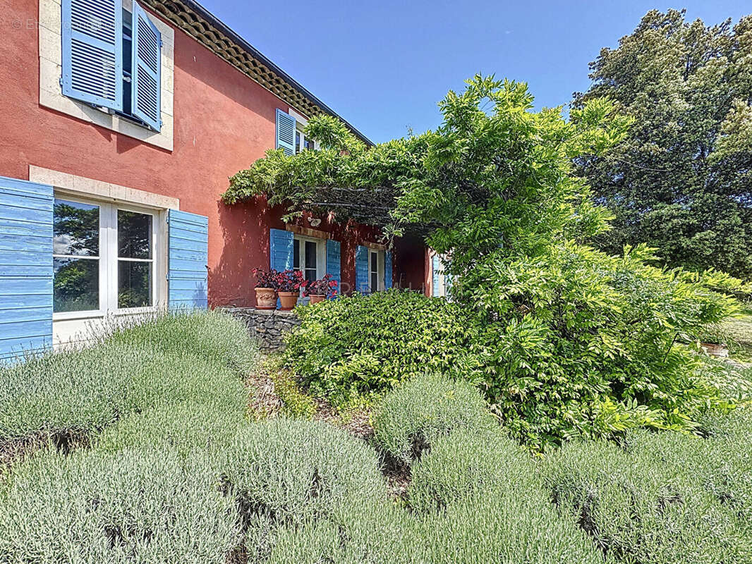 Maison à CAZEVIEILLE