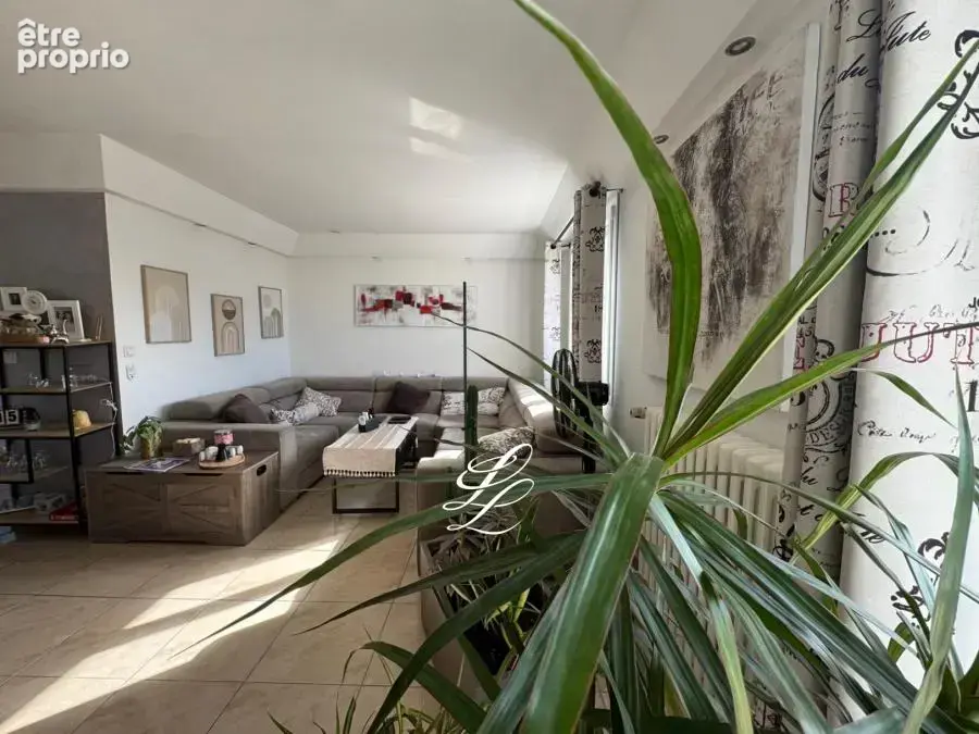 Maison 7 pièces 183 m² à vendre à Ruaudin (72230) - photo 2