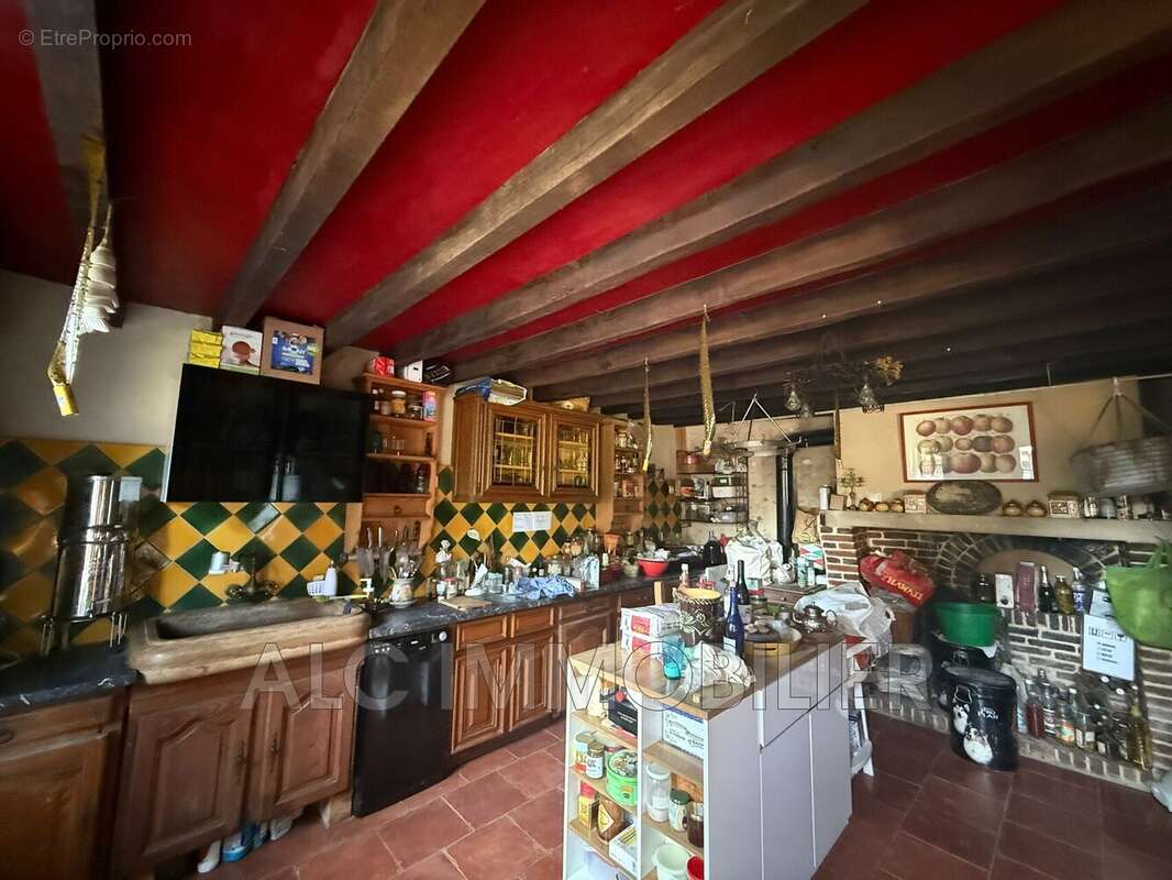 Maison à SAINT-AQUILIN-DE-CORBION