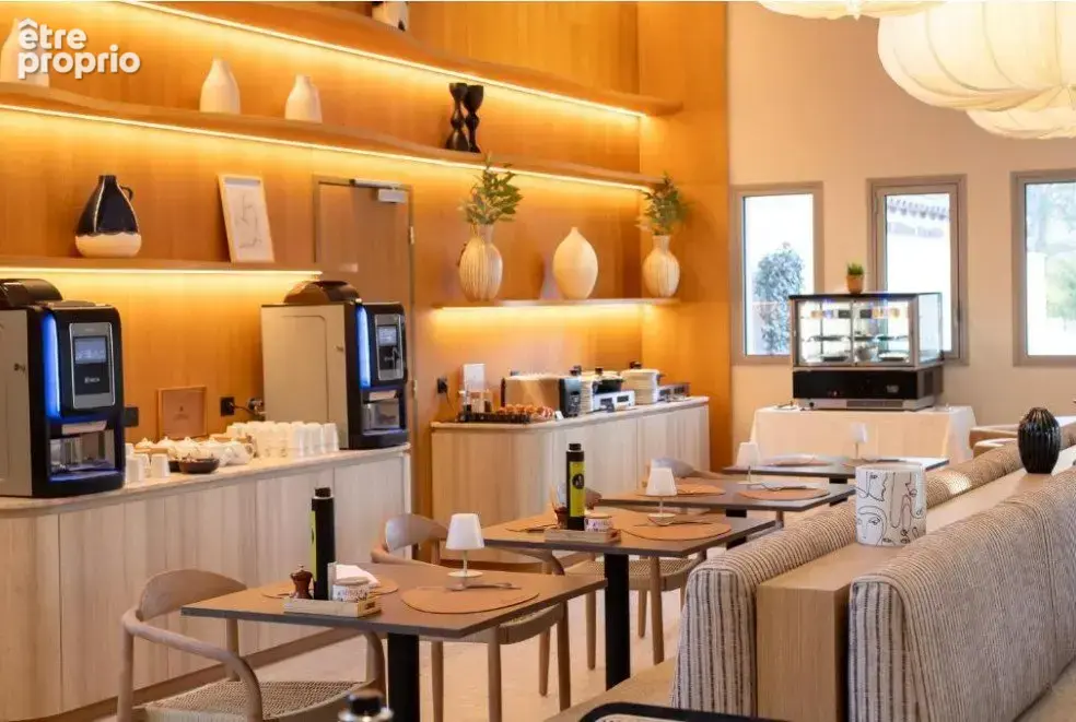 INVESTISSEMENT LOCATIF  Avignon  Résidence de tourisme Golden Tulip Avignon Le Paradou  6.55 % de rentabilité - photo 12