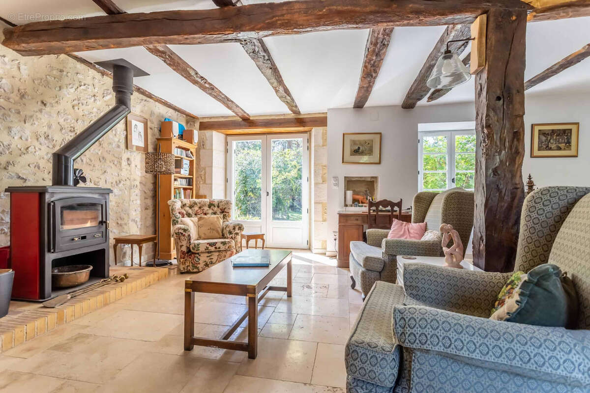 Smallholding in a beautiful location - photo 11