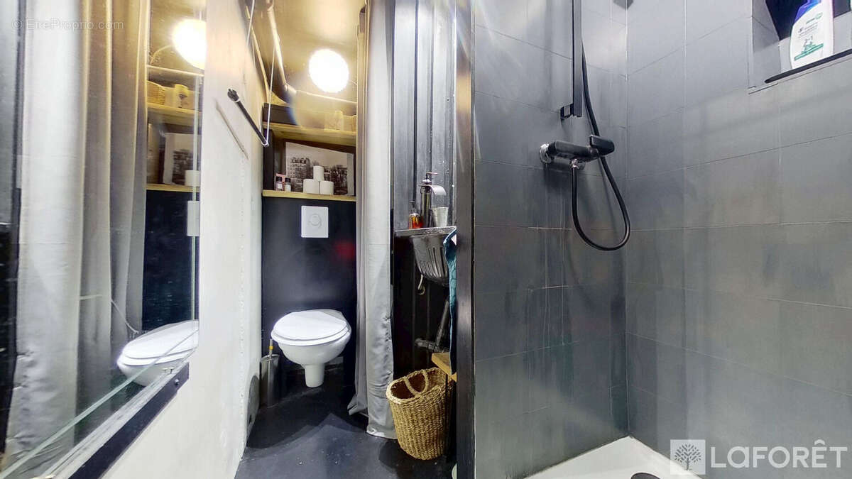 Appartement à PARIS-17E