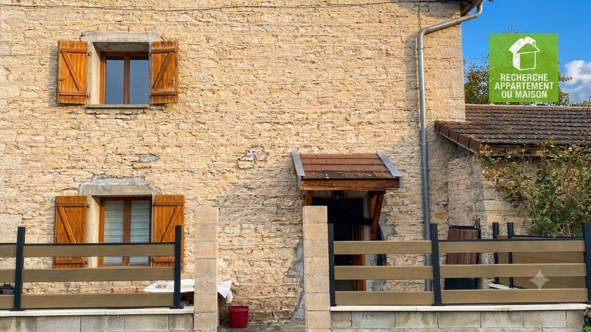 Maison à MONTALIEU-VERCIEU