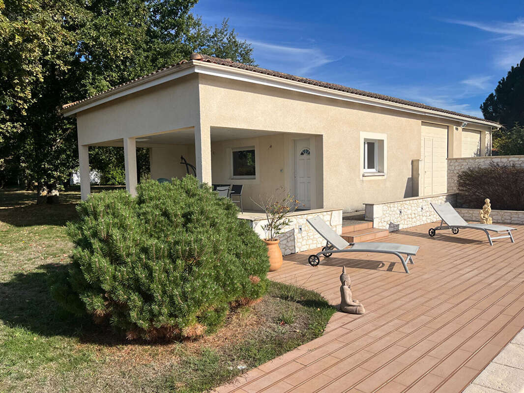 Maison à GAGEAC-ET-ROUILLAC