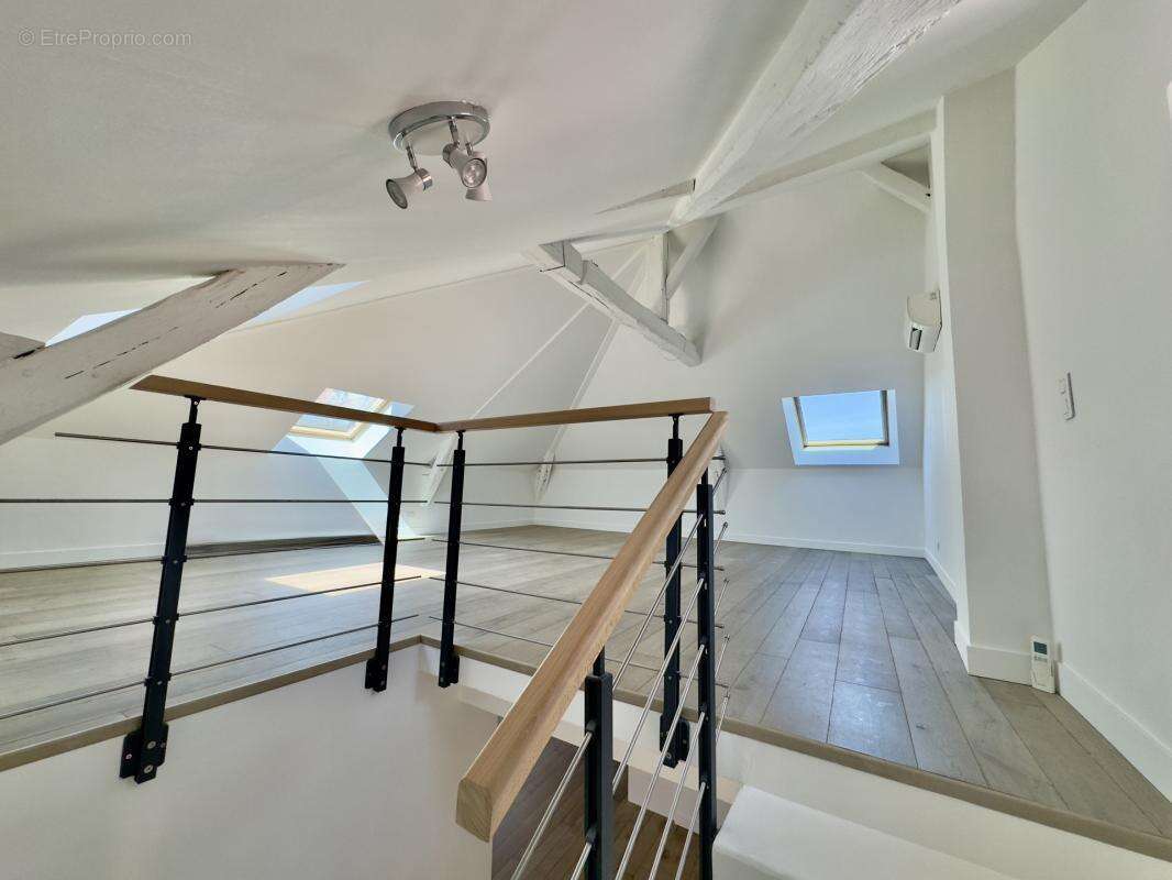 Appartement à MAREIL-MARLY