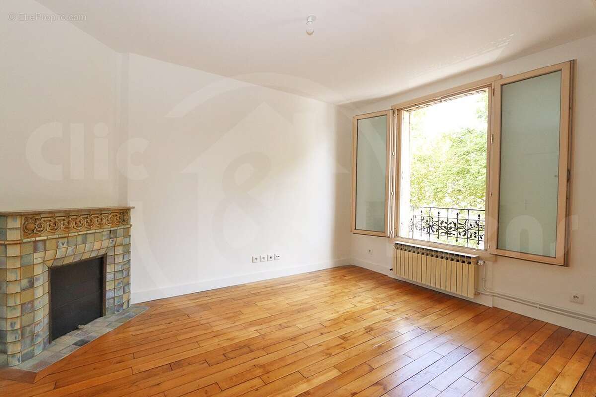 082025 - Appartement à CHAVILLE