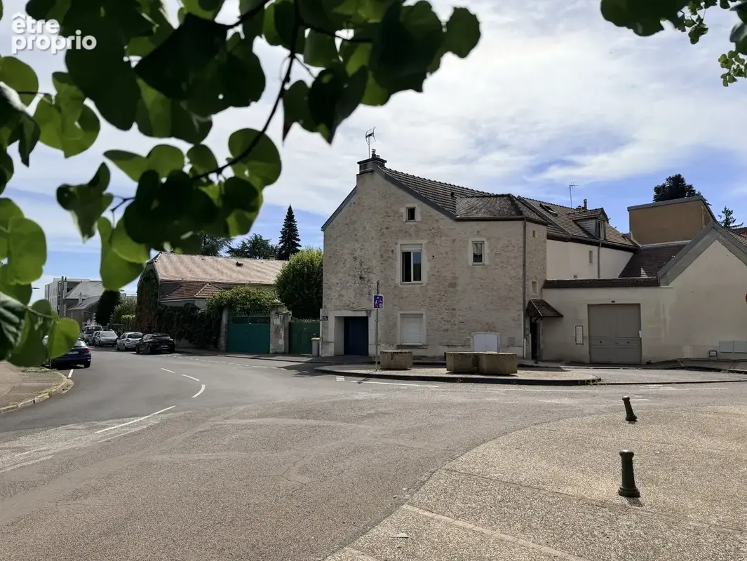 Maison à CHENOVE