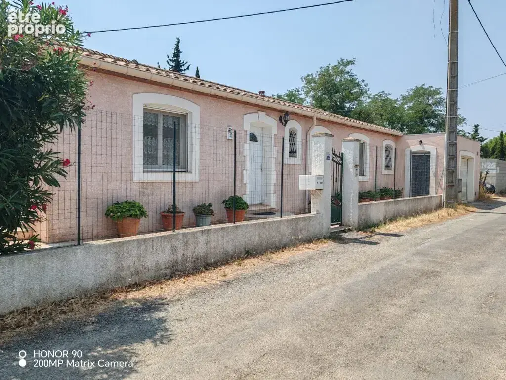 Photo Maison à Sauveterre-De-Rouergue au prix de 420 000€