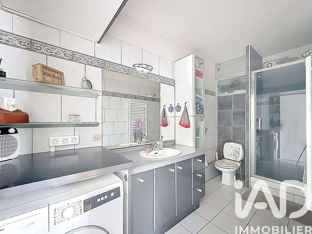 Photo 6 - Appartement à CHOISY-LE-ROI