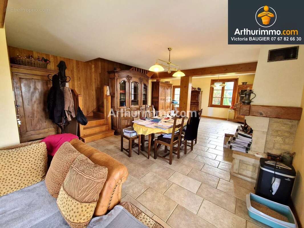 Maison à LONS-LE-SAUNIER