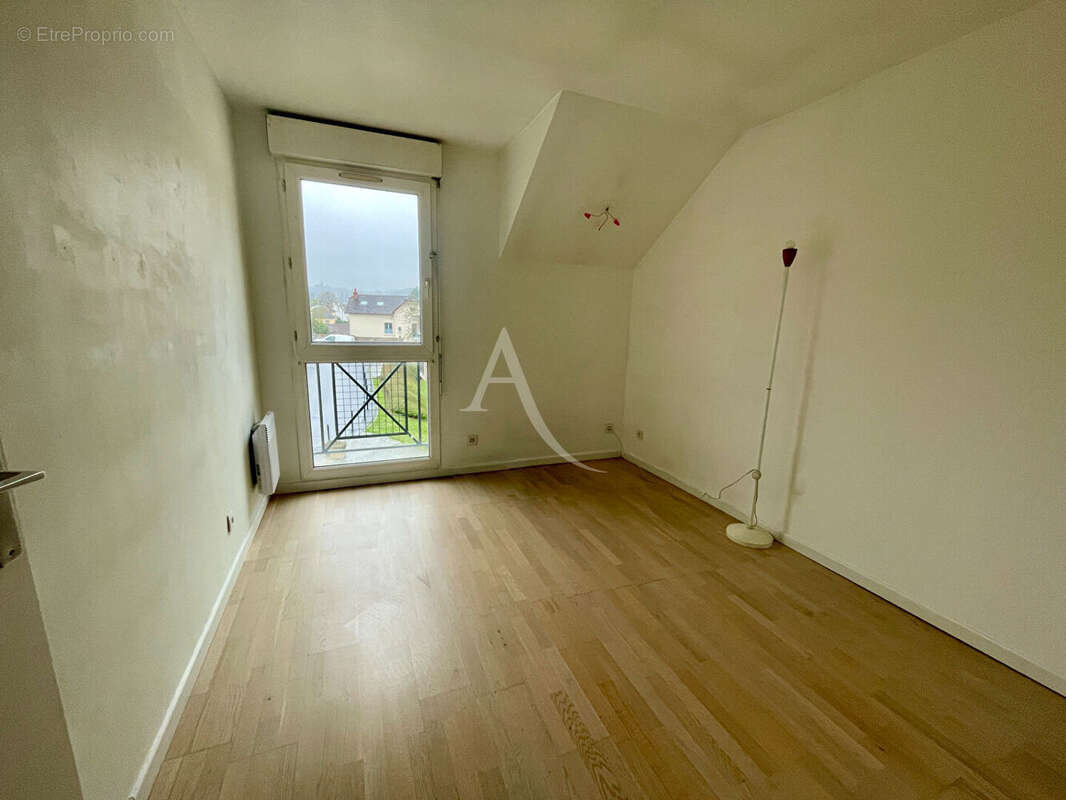 Appartement à BURES-SUR-YVETTE