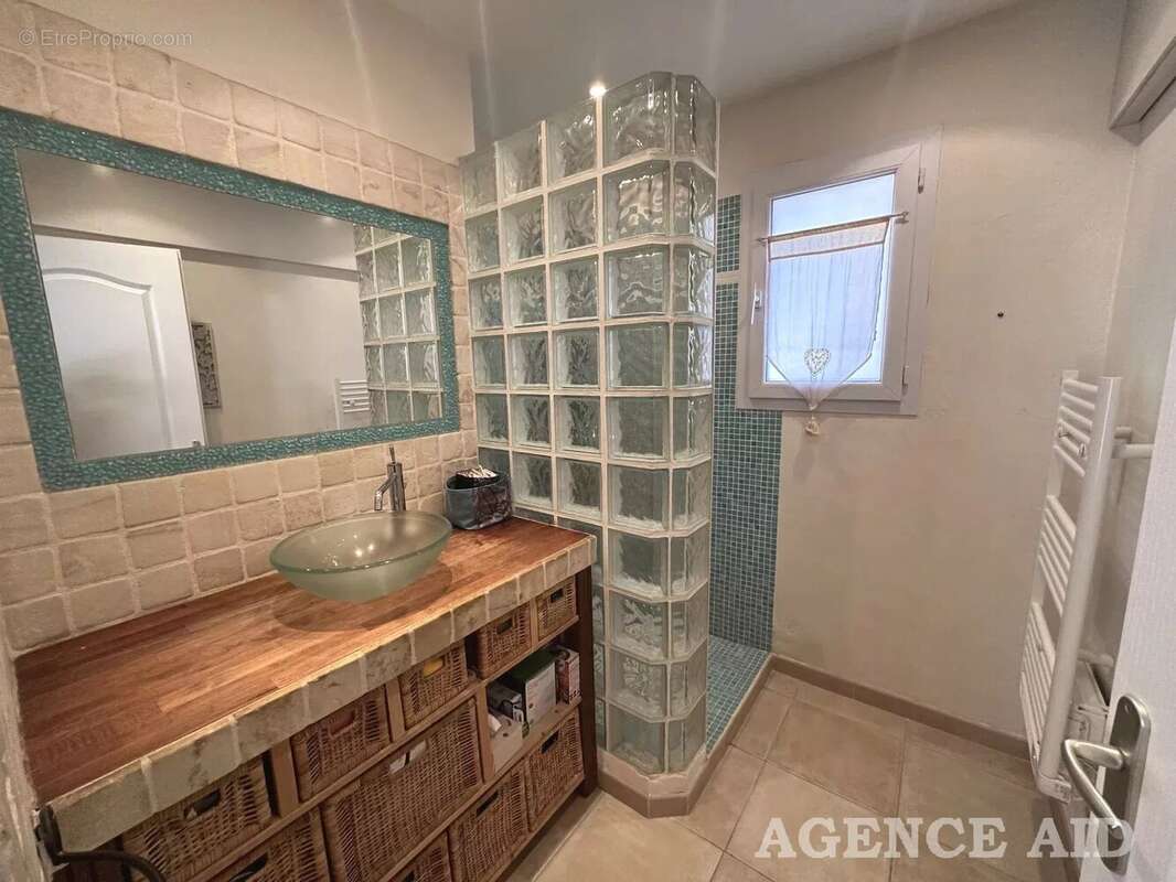 Maison à CUGES-LES-PINS